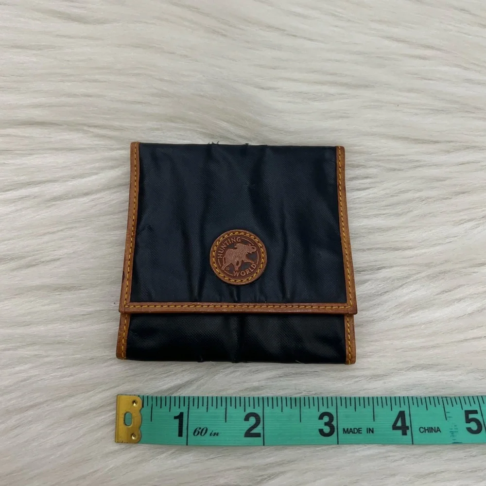 HUNTING WORLD - BLACK TAN NYLON SNAP COIN CASE HOLDER PURSE WALLET